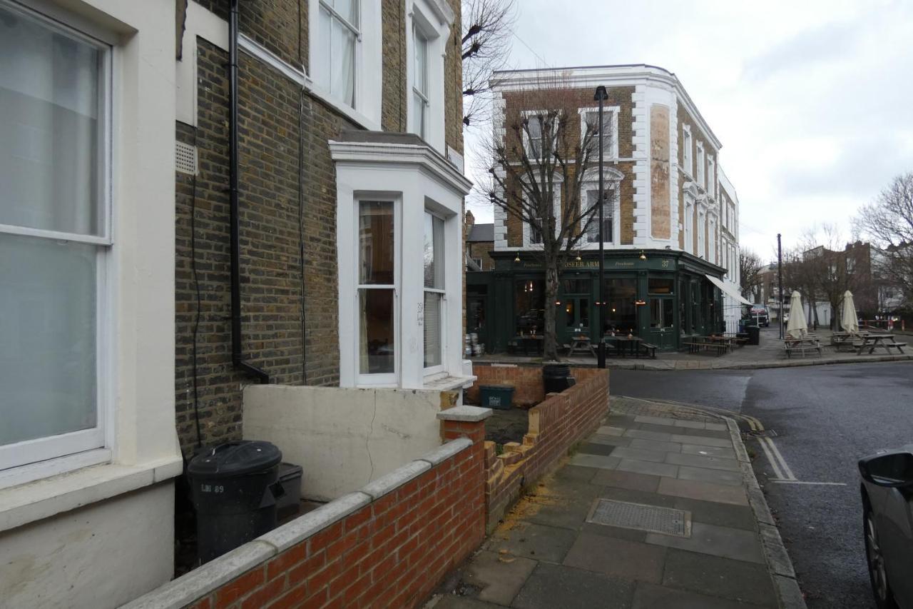 The South View Villa Londen Buitenkant foto